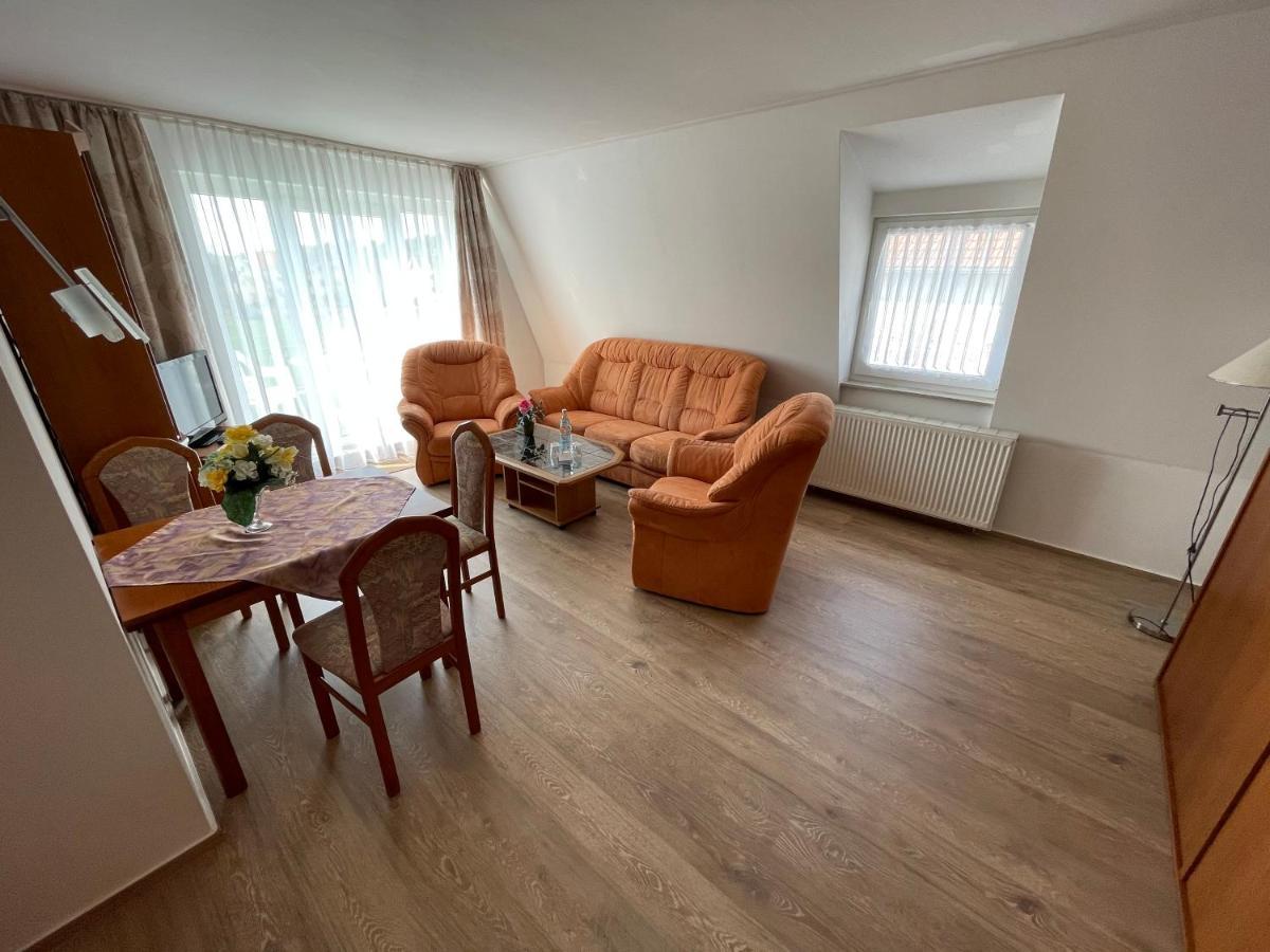 Отель Haus Usedom Ferienwohnungen Mit Fruehstuecks-Restaurant Кёльпинзе