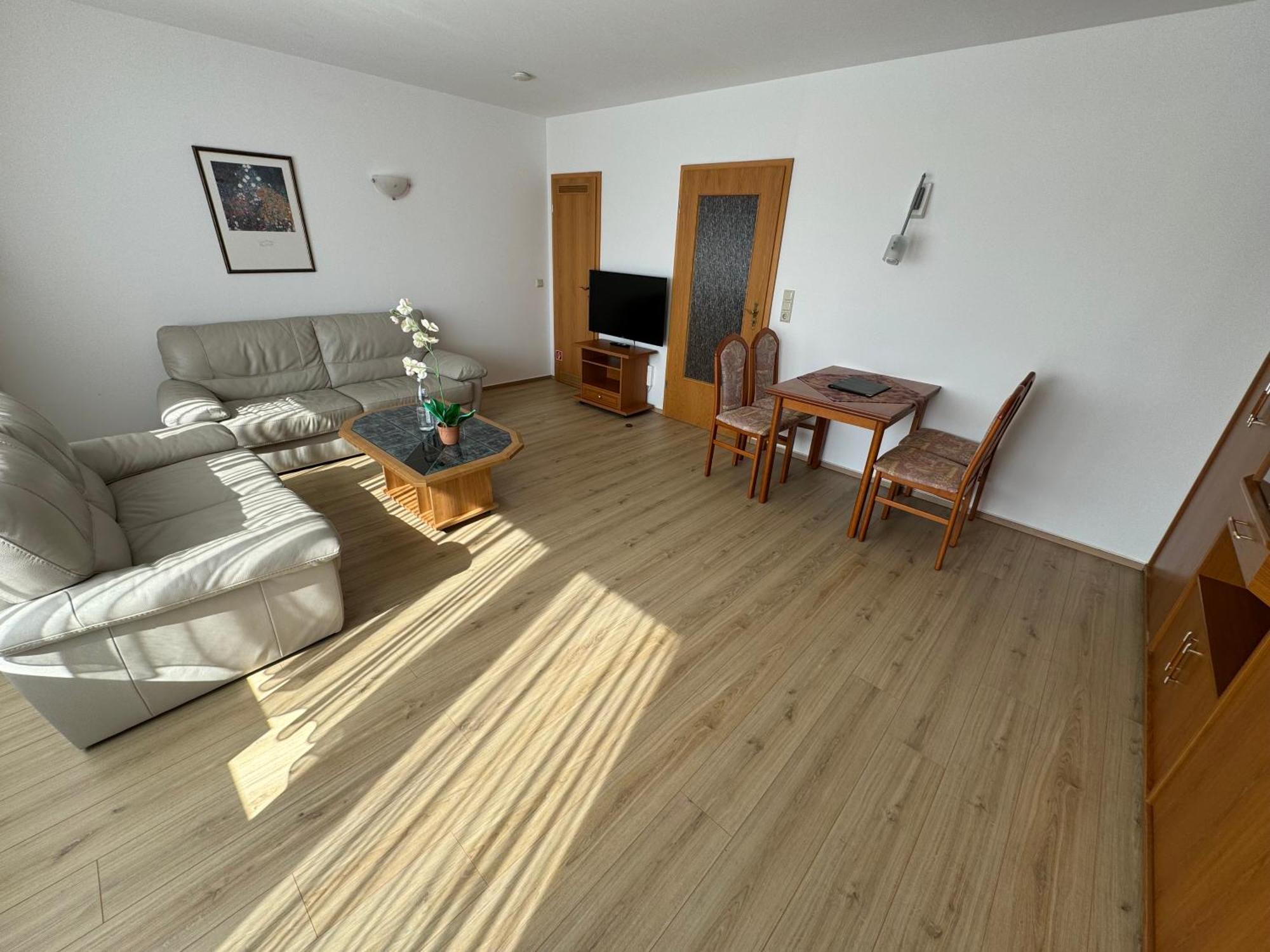 Haus Usedom Ferienwohnungen Mit Fruehstuecks-Restaurant Hotel Kolpinsee